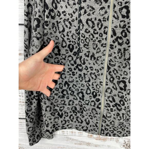Sundry Hoodie Sz 1 Small Gray Black Leopard Full Zip Oversized Animal Print Soft - Picture 3 of 8